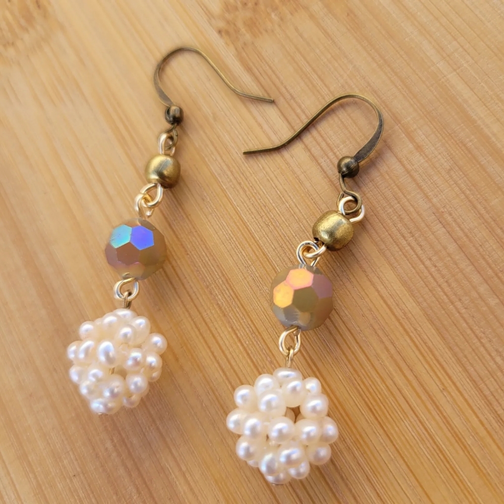 GOLD CRYSTAL PEARL EARRINGS